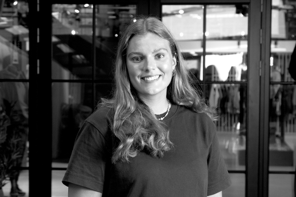 SOFIA HUNDEBØLL